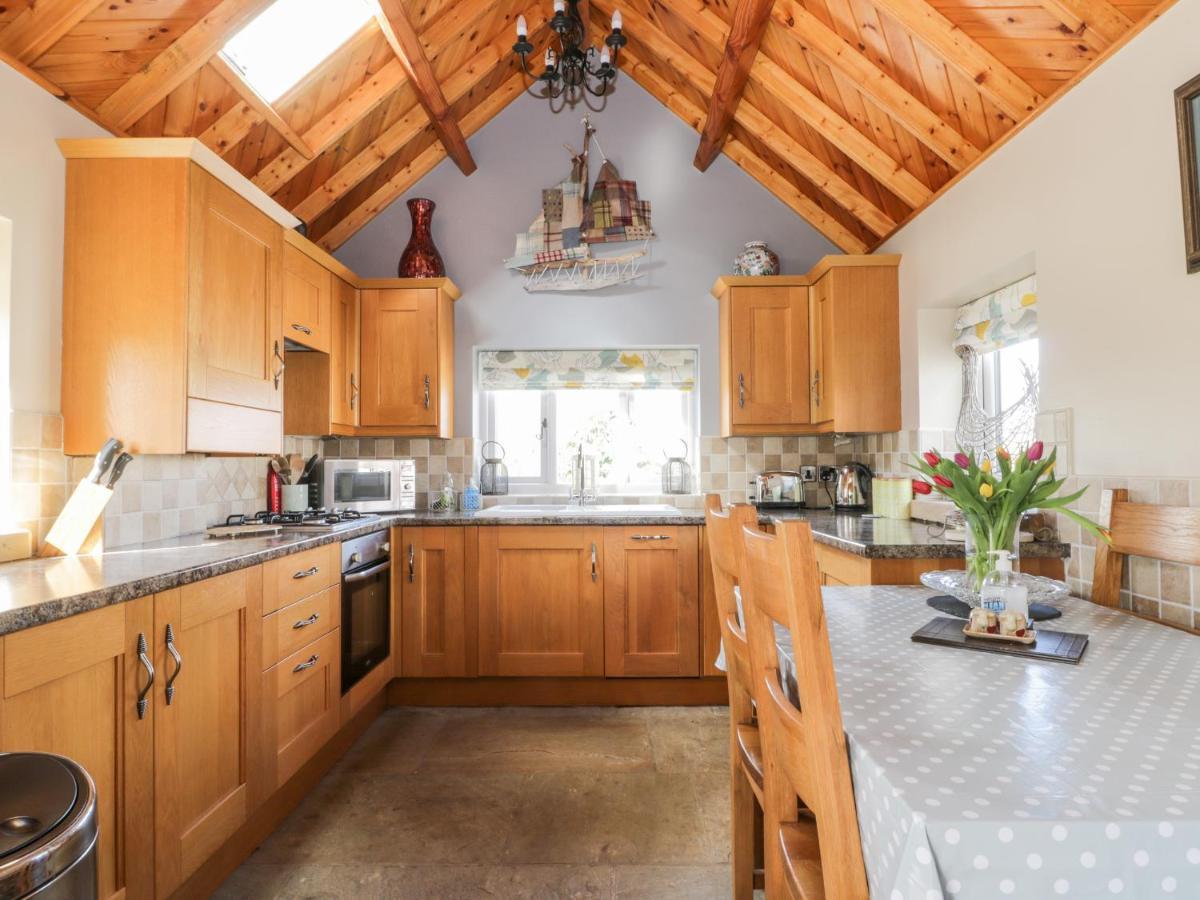 Stable Cottage Stoupe Brow Exterior photo